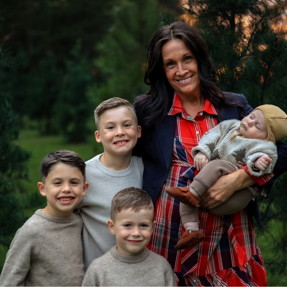 Meet your Posher, Cherie - Picture 4 of 14